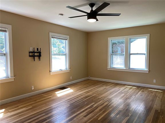 4th image of 820 A St