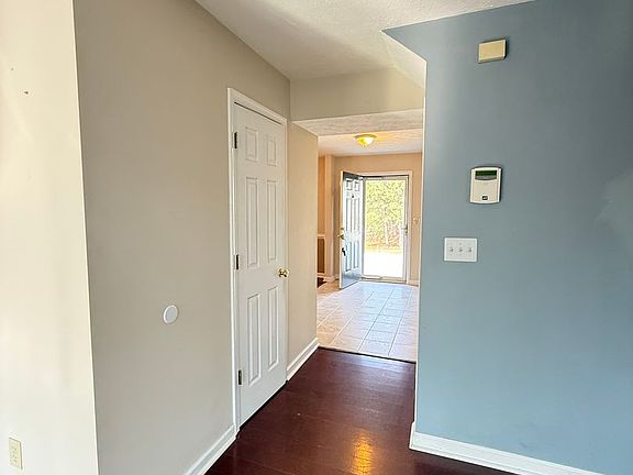 4th image of 3944 Longhill Station Rd