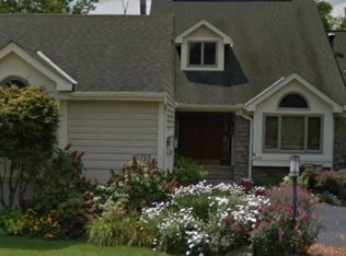 3765 Chimney Hill Dr, Cincinnati, OH 45241