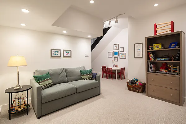 Sold by Douglas Elliman | media 16