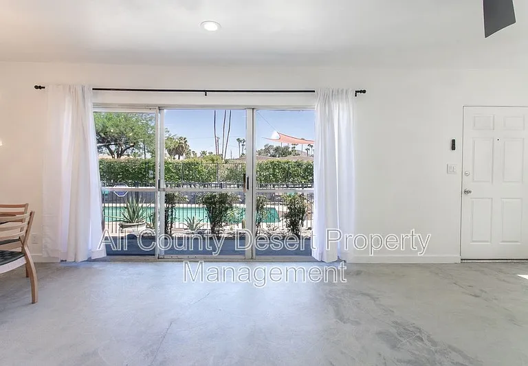 46075 Ocotillo Dr #4 — Photo 9