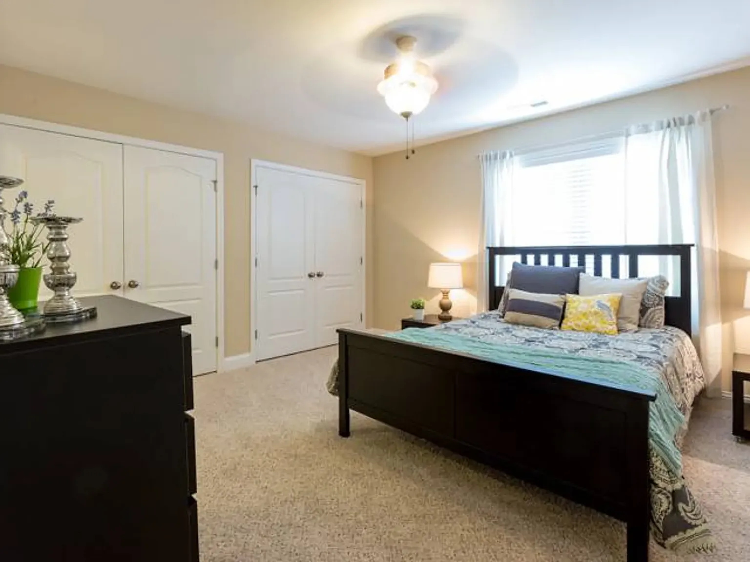 2 bed, 2.5 bath, 1200 sqft, $1,395 — Photo 2