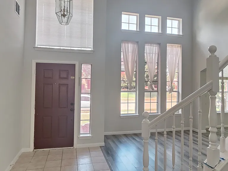 1412 Brenda Ln — Photo 6