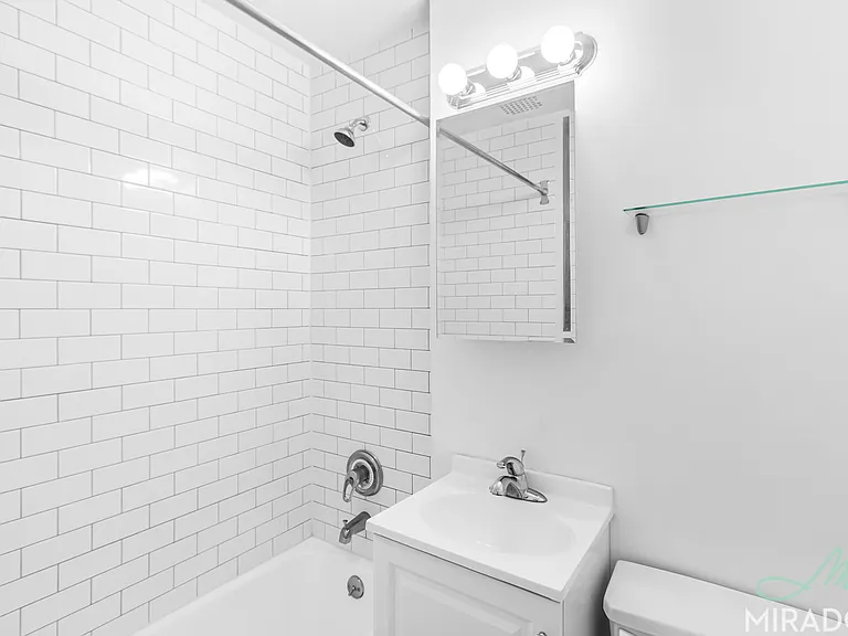 1435 York Ave #5C — Photo 10