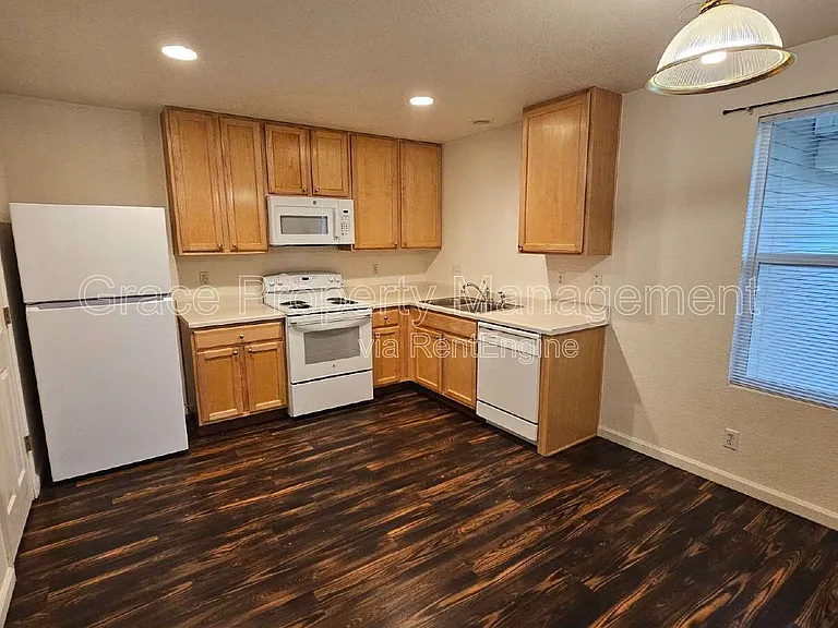 11016 Claude Ct — Photo 4