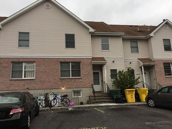 2nd image of 415 8th St