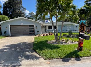 118 Surf Dr, Cocoa Beach, FL 32931