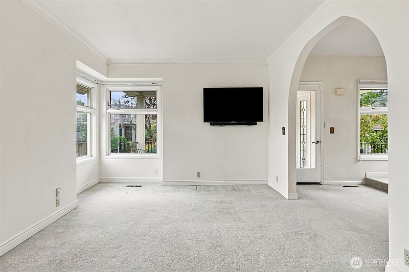 3rd image of 5240 S Dawson Street