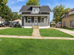 516 S 4th Ave E, Newton, IA 50208