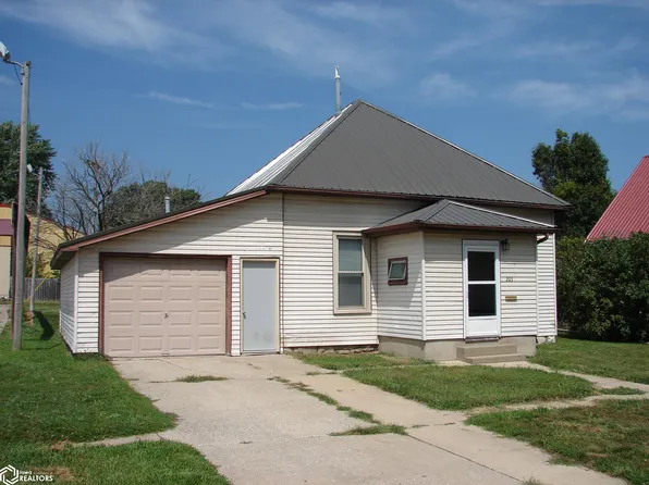 203 E Wilson St, New London, IA 52645