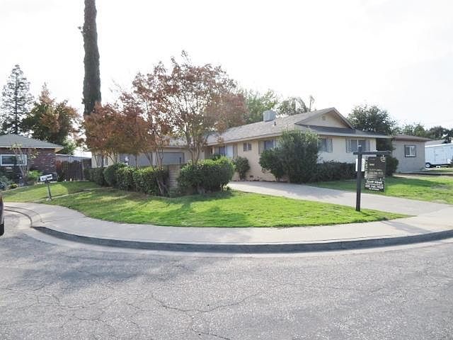 1st image of 927 Terrace Dr