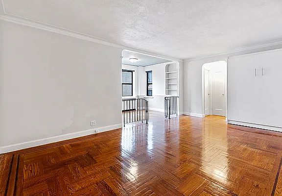 3rd image of 3245 Perry Ave APT 6E