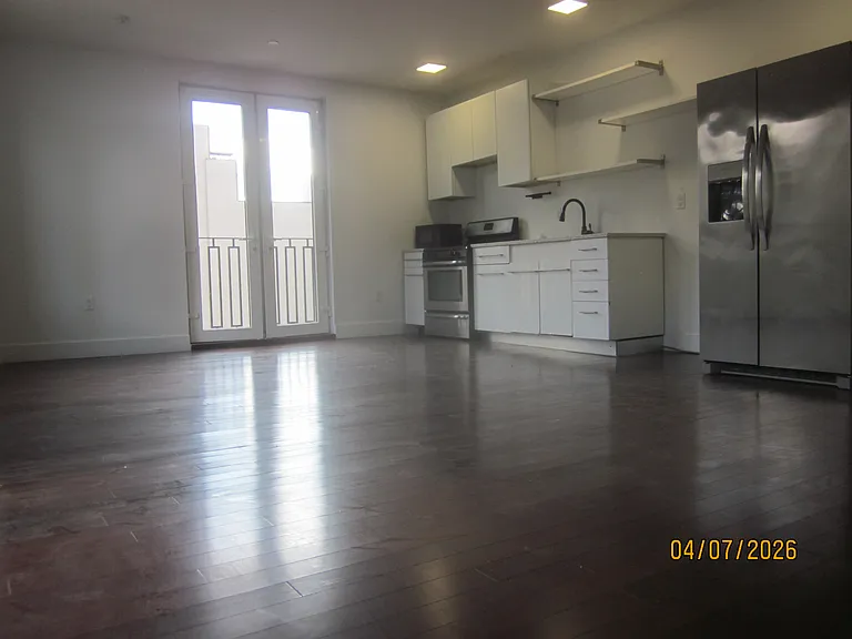 428 Wythe Ave #1 — Photo 2
