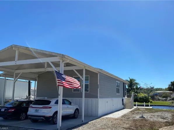135 Flicker LN, EVERGLADES CITY, FL 34139