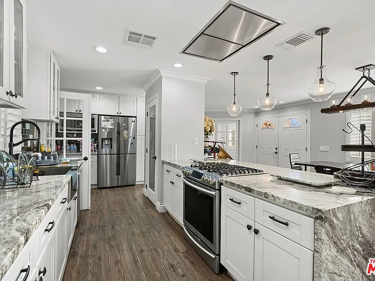 4631 W Avenue M8 — Photo 14