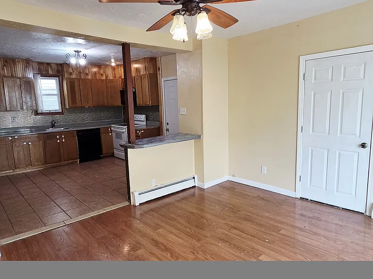82 Garfield Ave #1 — Photo 9
