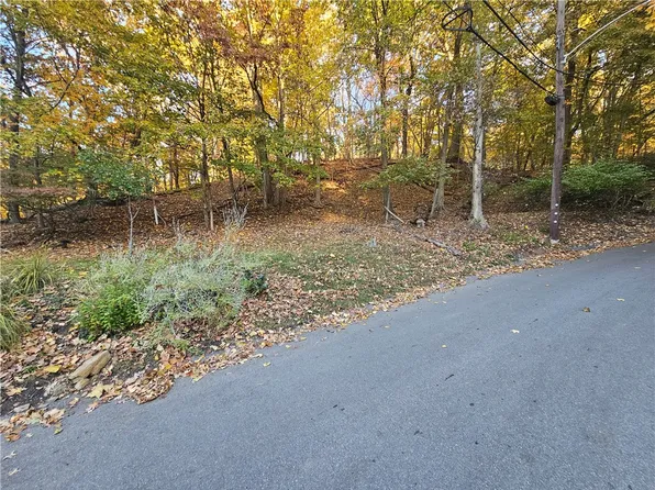 0 Sycamore Rd, Sewickley, PA 15143