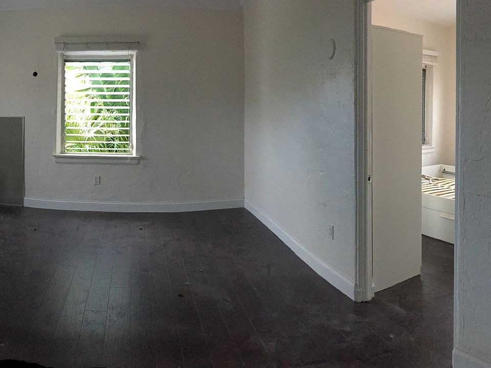 1st image of 2822 Pinetree Dr #44