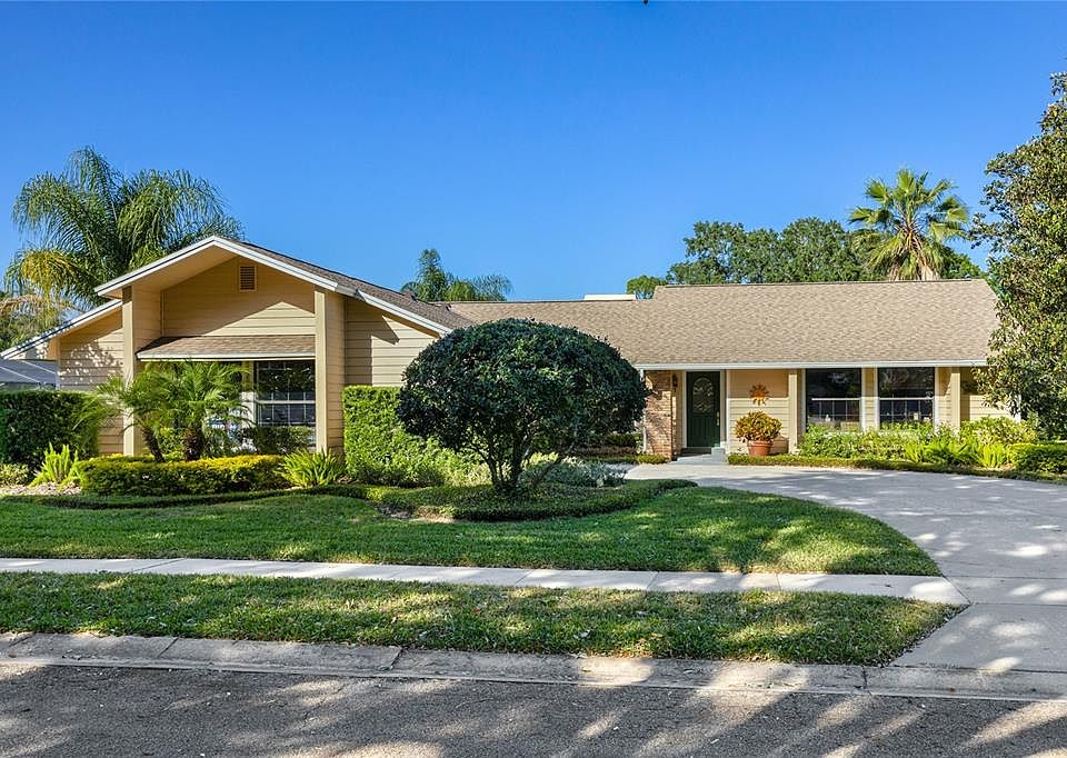 1st image of 453 TWISTING PINE CIRCLE