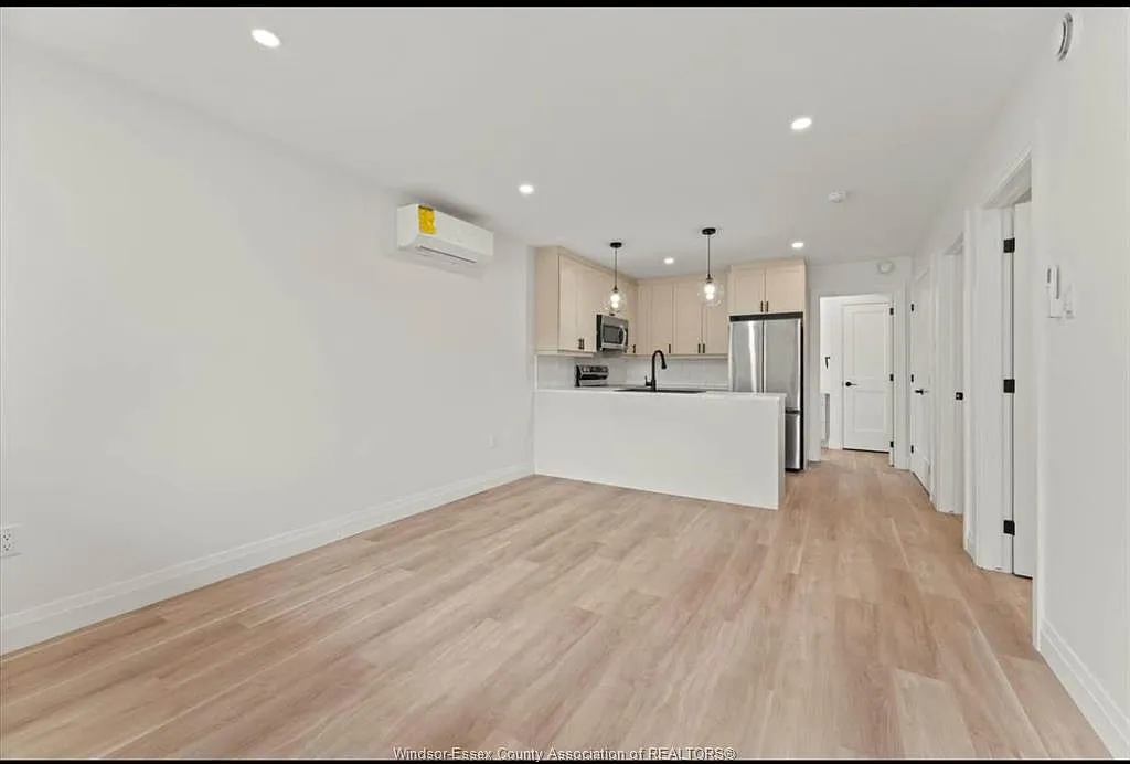 2 bed, $1,750 — Photo 2