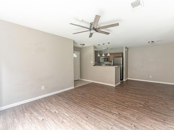 2nd image of 2402 Sycamore Ave APT A1