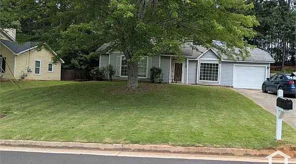 2389 Deep Shoals Cir — Photo 2