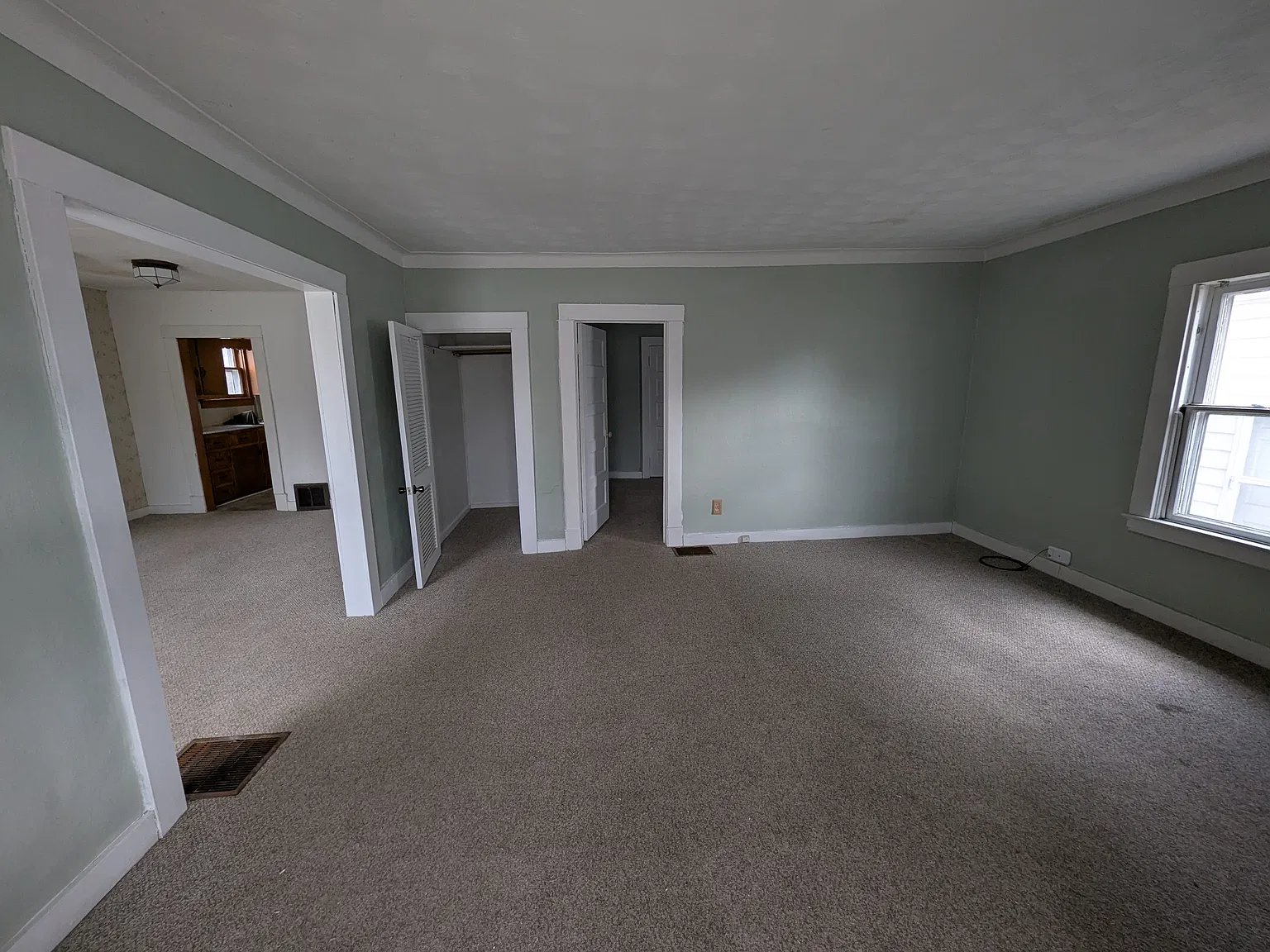 1 bed, 875 sqft, $795 — Photo 2
