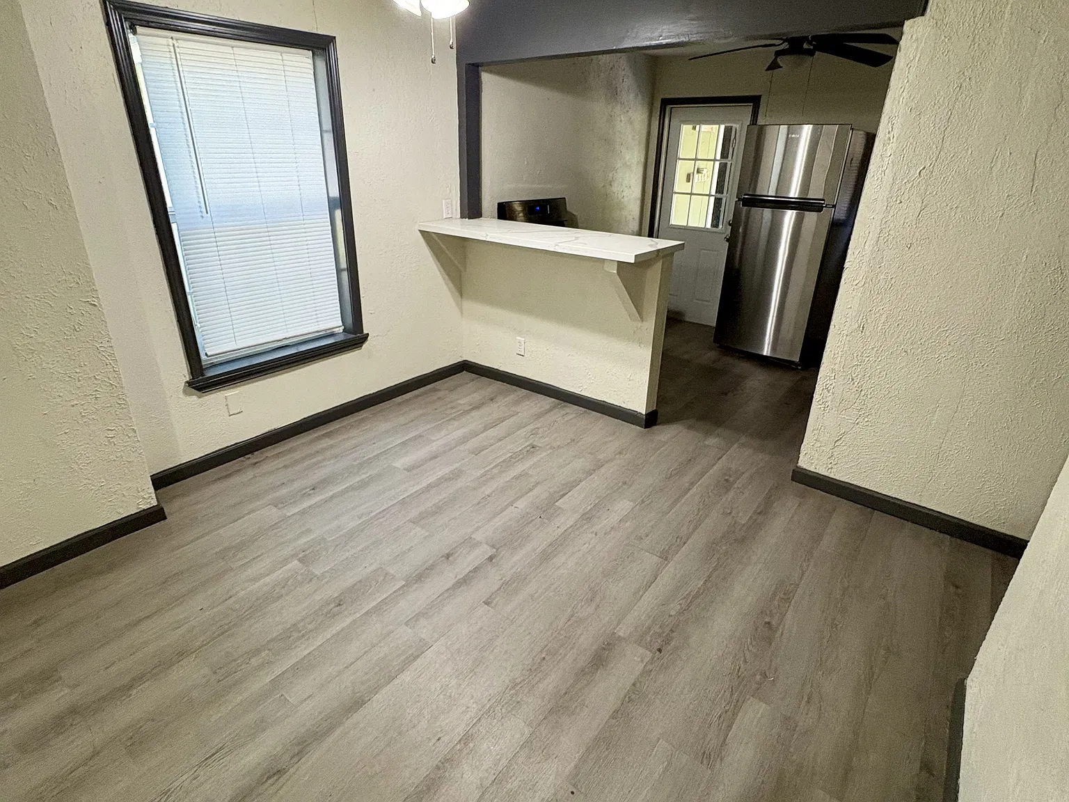 1109 Montrose Drive - 1 — Photo 2