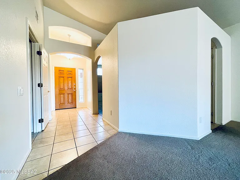 7774 E Castle Valley Way — Photo 2