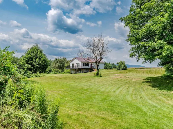 1875 Coppermine Road, Monroe, NH 03771
