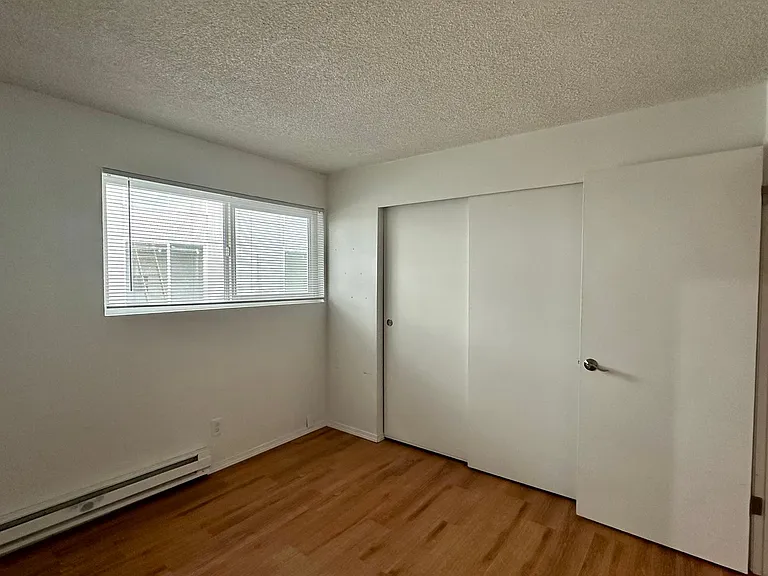 Avalon Apartments — Photo 8