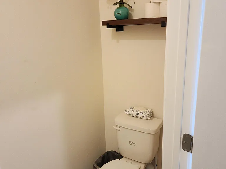 53 Thread Ln — Photo 6