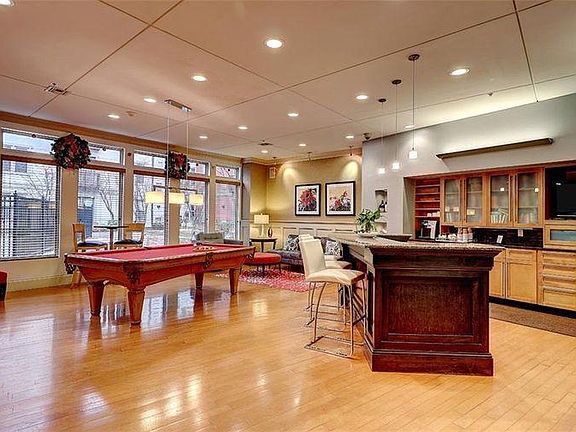 Public Lounge Billiards 