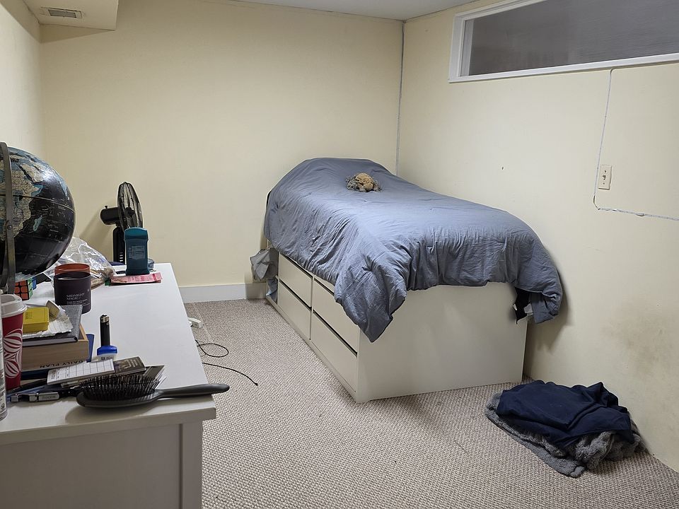 Sleeping room 2 or study