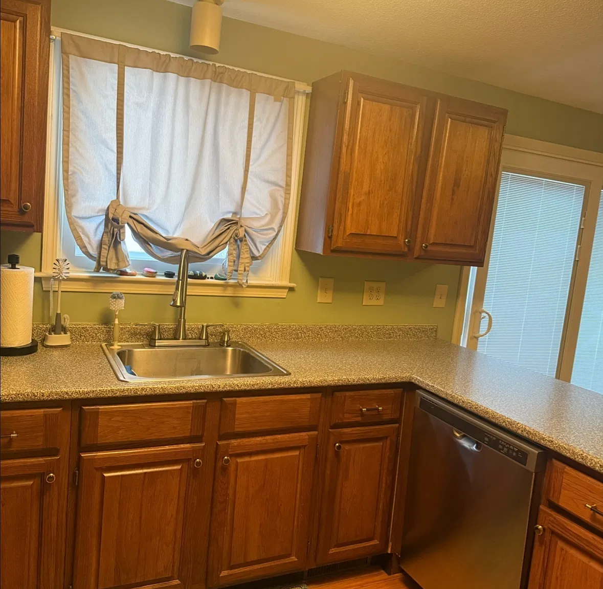 2 bed, 1.5 bath, 1172 sqft, $2,500 — Photo 2