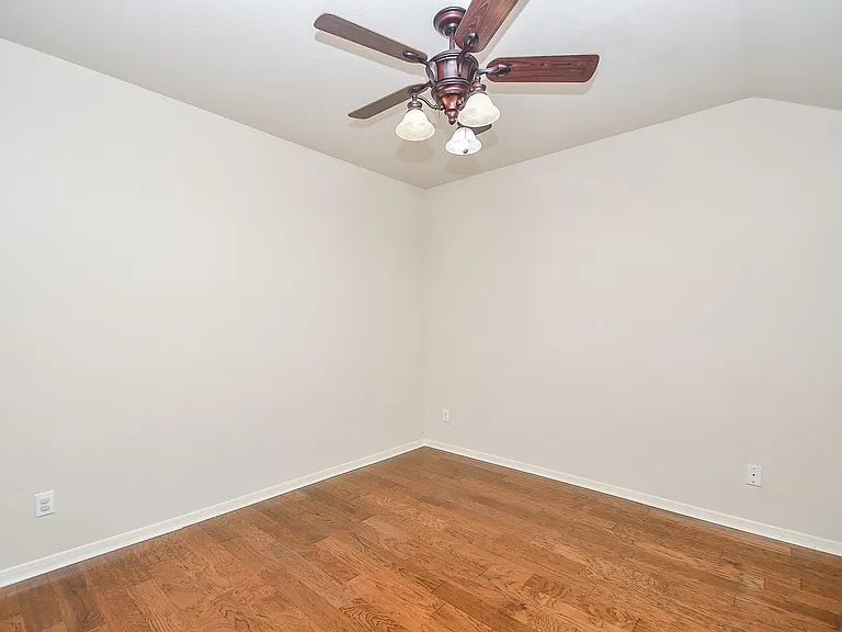 3126 Clearview Cir — Photo 22