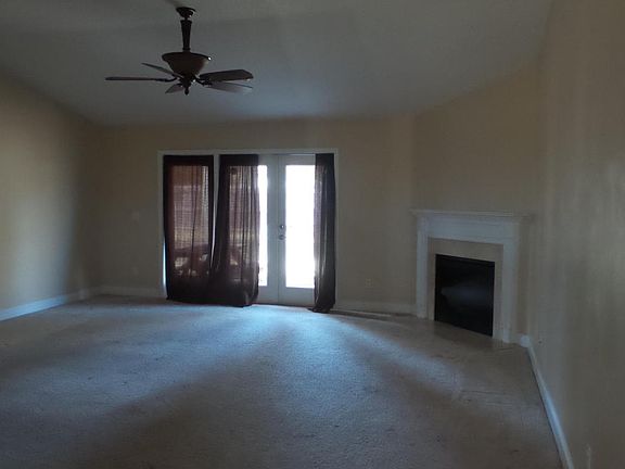 5th image of 11209 Wesley Lake Dr