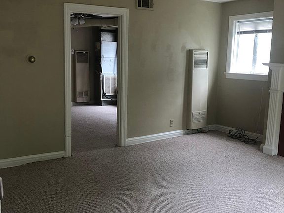 2nd image of 4 Dogwood Ln APT 2