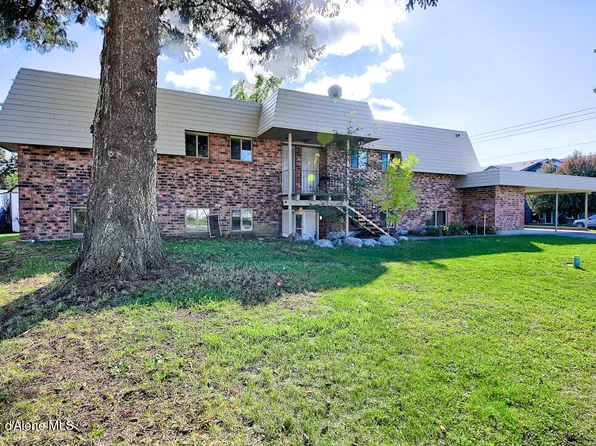 2830 N Julia St, Coeur D Alene, ID 83815