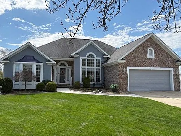 27 Button Bush Ct, Amherst, NY 14228