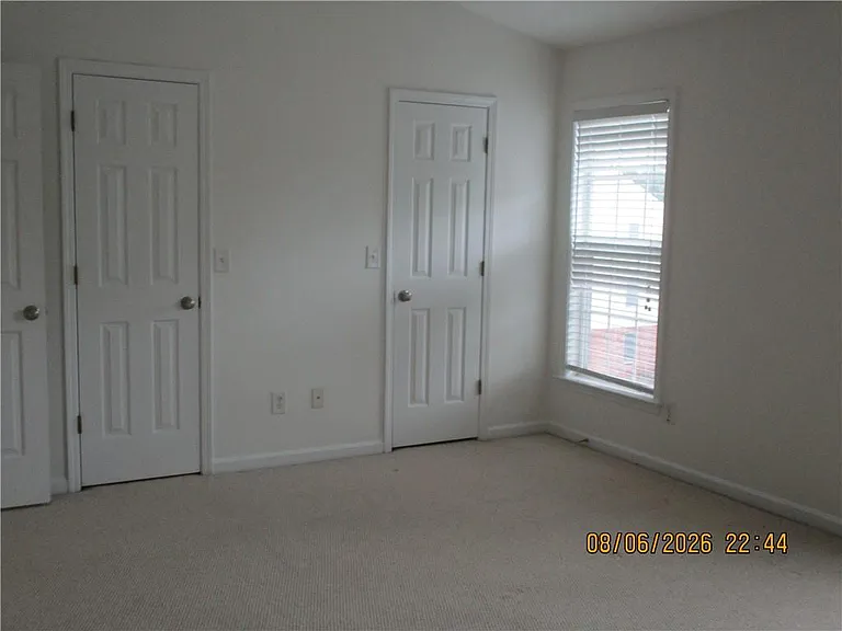 1112 Thornborough Dr — Photo 31