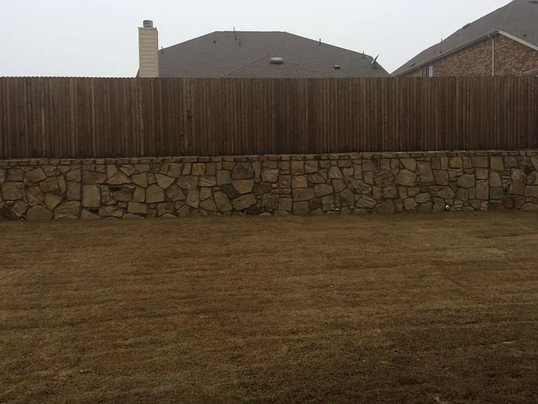 312 Eden Dr — Photo 6