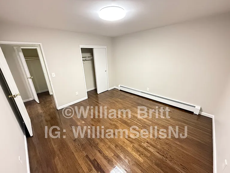 223 50th St #1A — Photo 15