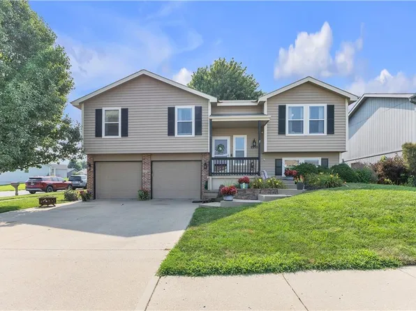 2210 Meadow Trail St, Joseph, MO 64503