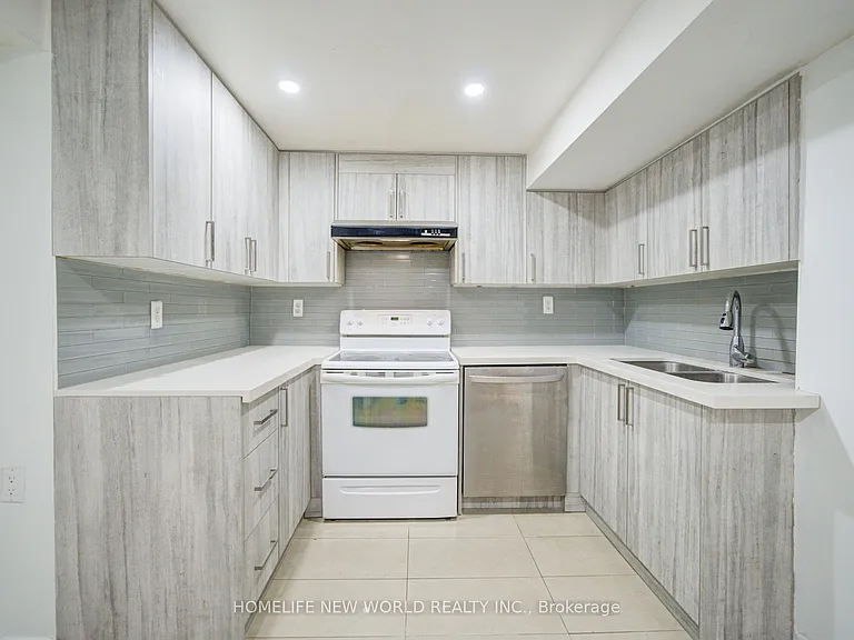 133 Stather Cres #BASEMENT — Photo 8