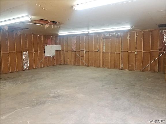 3rd image of 6695 W Zuni Dr