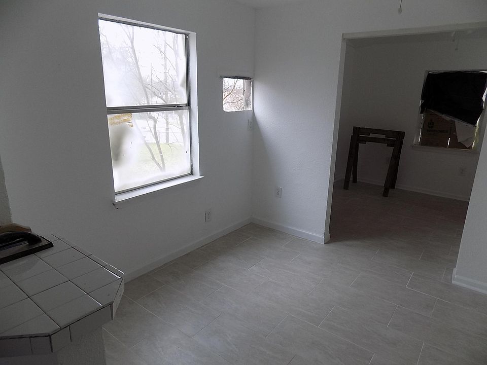 1st image of 602 Lovett Ave APT 6