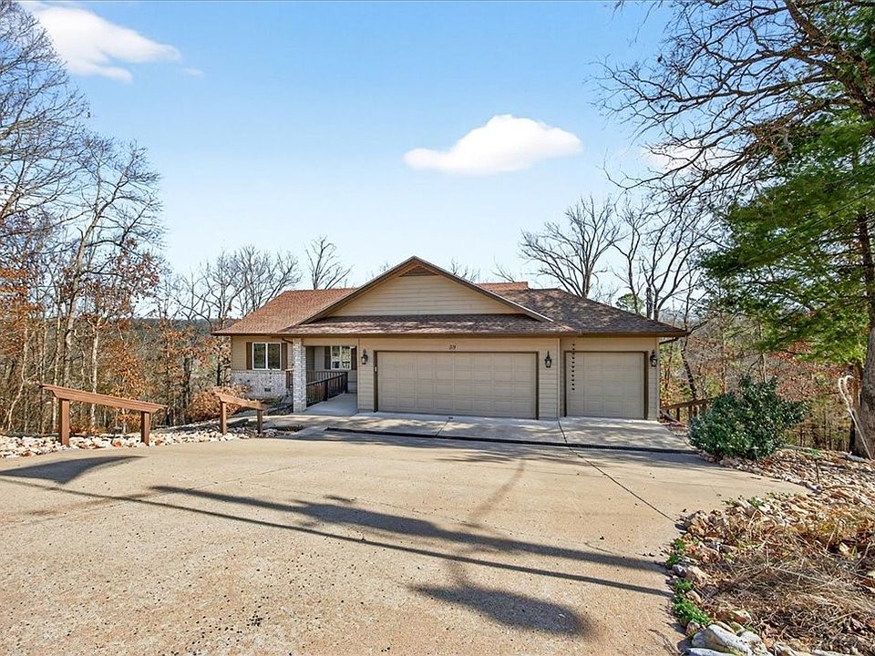 1st image of 39 Cambria Dr