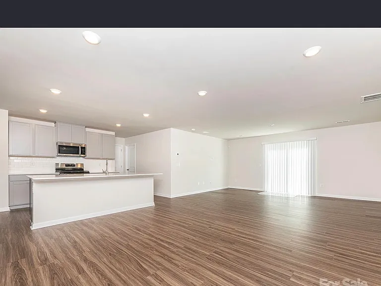 13236 Hampton Way Dr — Photo 4