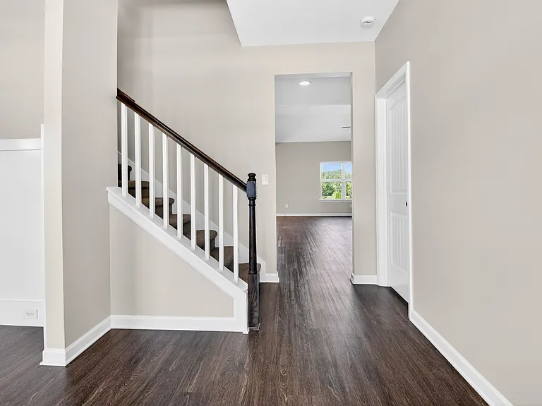 144 Reserve Pl — Photo 23